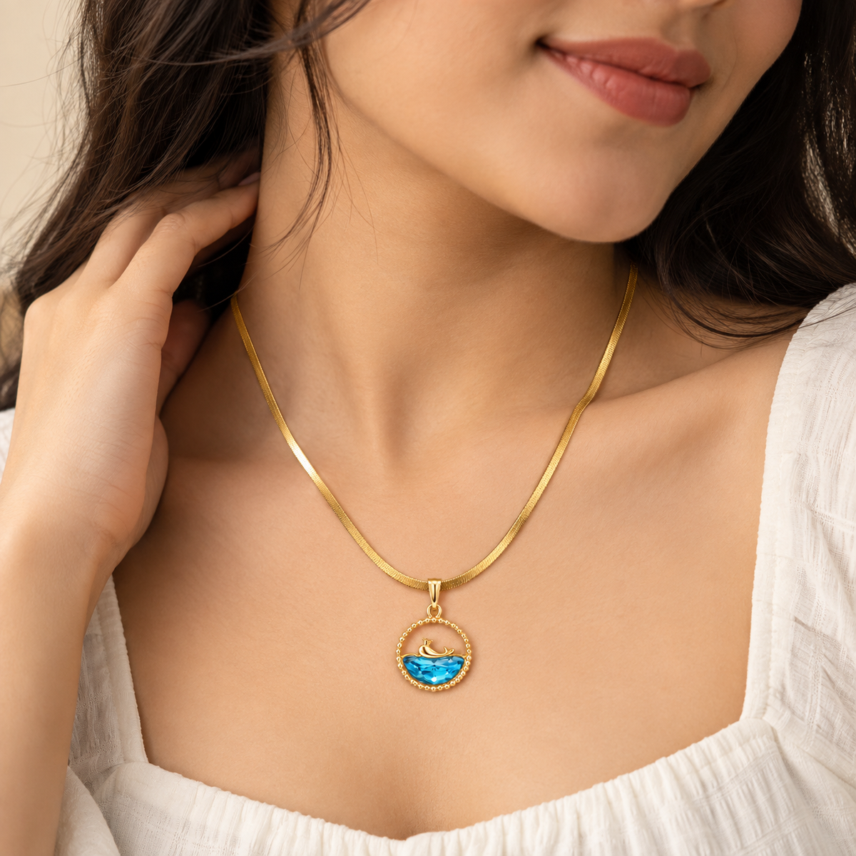 18K Gold Plated Blue Swan Crystal Pendant Necklace