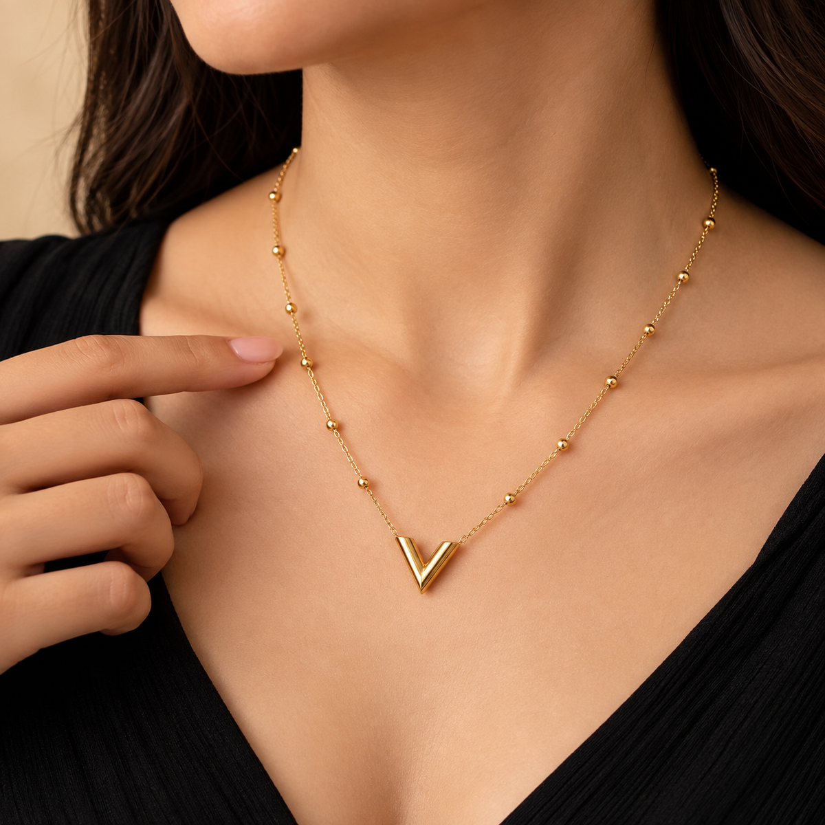 18K Gold-Plated Minimal V Pendant Necklace
