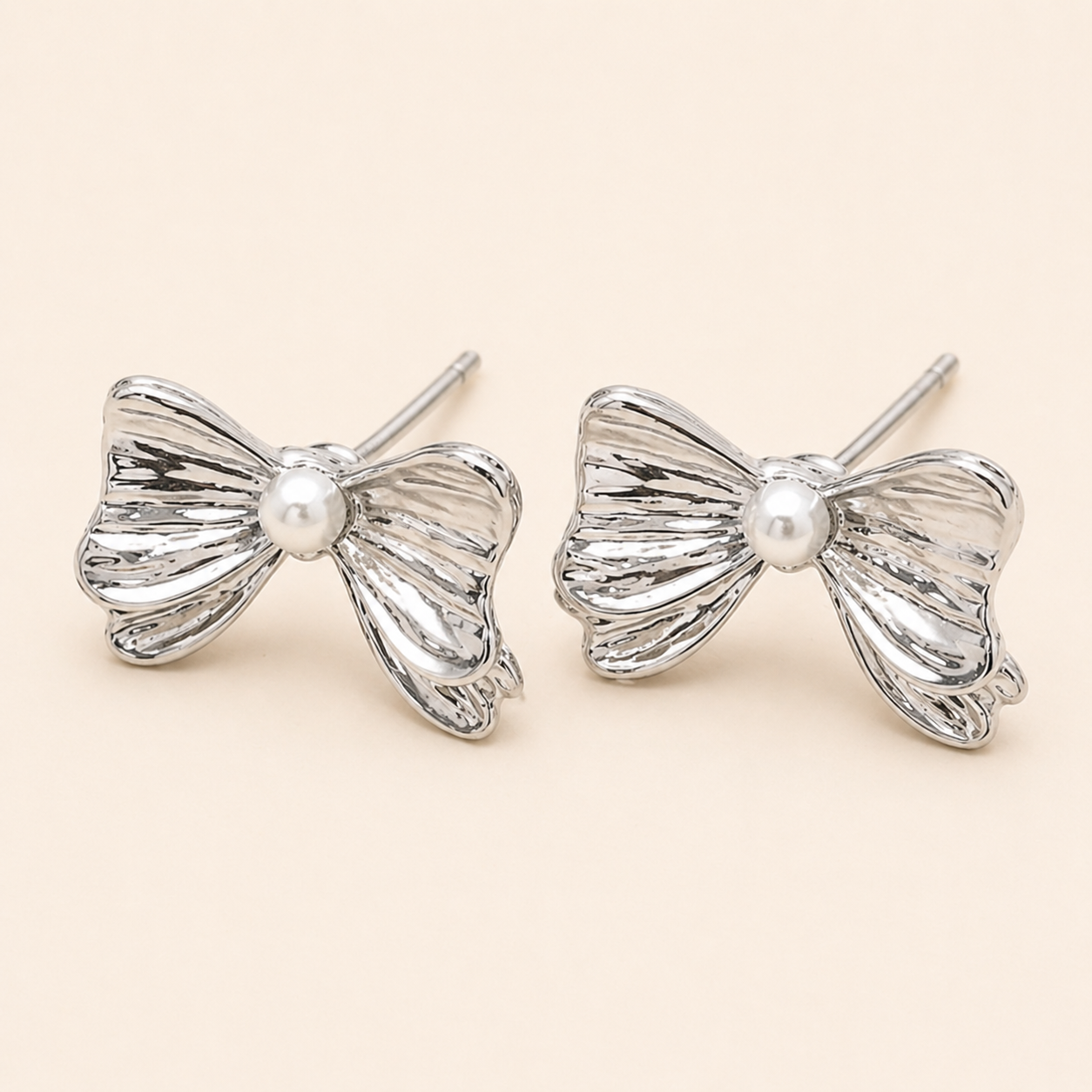 Silver Petal Pearl Bow Earrings