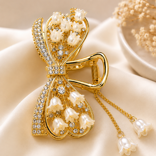 Pearl Blossom Hair Claw Clip