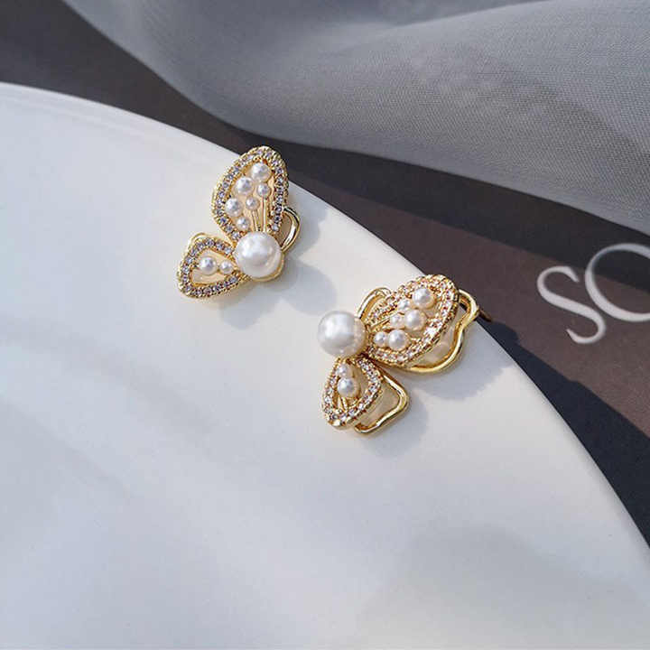 Butterfly Pearl Stud Earring
