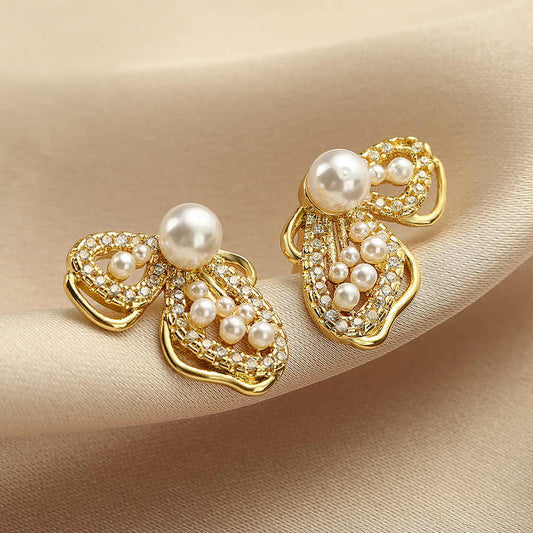 Butterfly Pearl Stud Earring