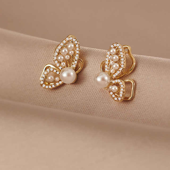Butterfly Pearl Stud Earring