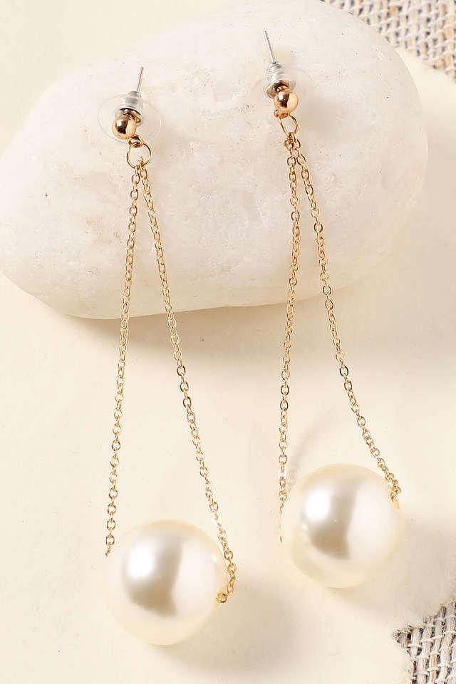 Miss Charm Pearl Earring