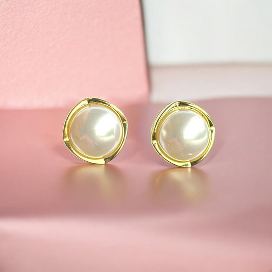 Sense and Sensibility White Earring