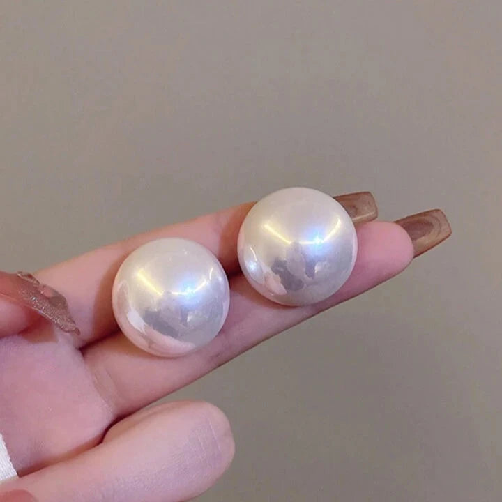 White Pearl Stud Earring