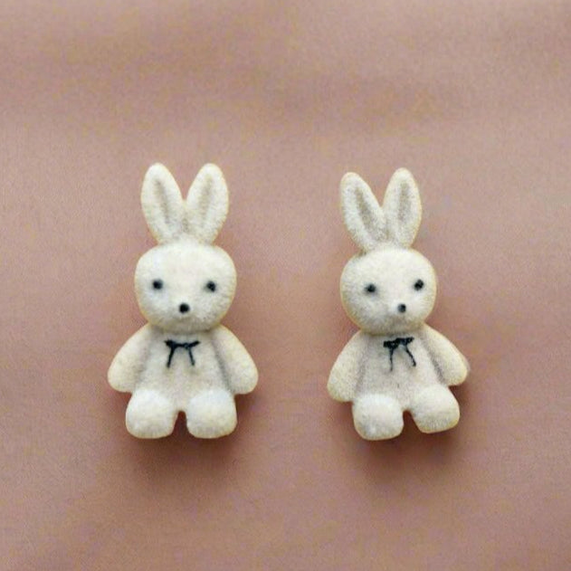 Biege Bunny Earring