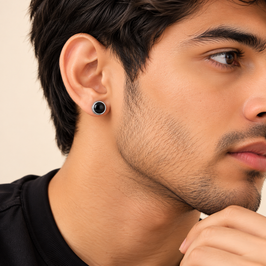 Men-Classic Black Stud Earring