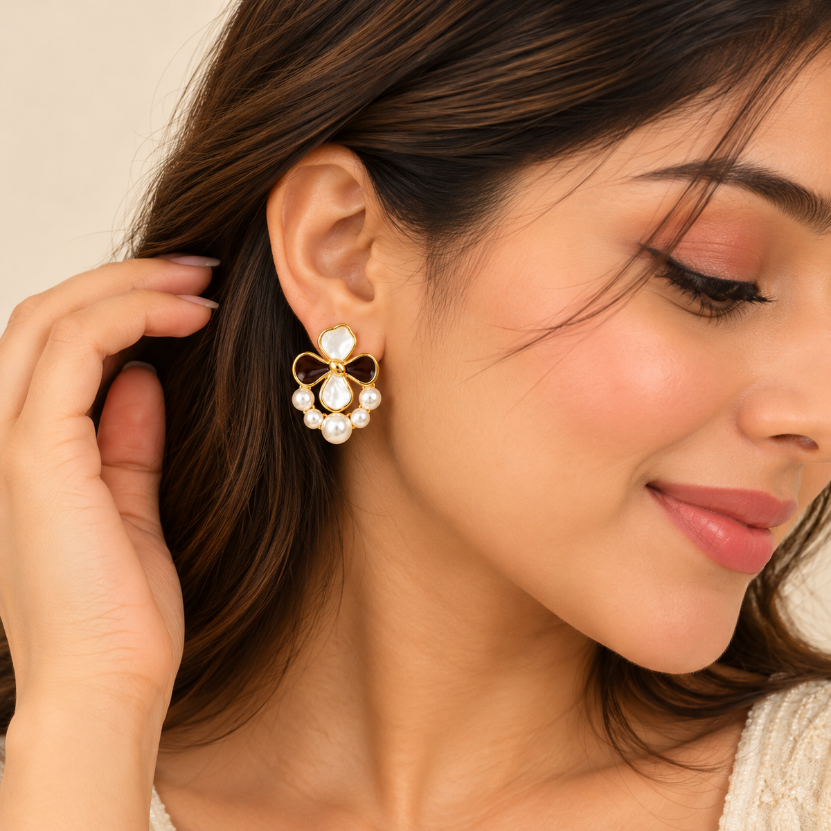 Elegant Pearl Floral Statement Stud Earrings