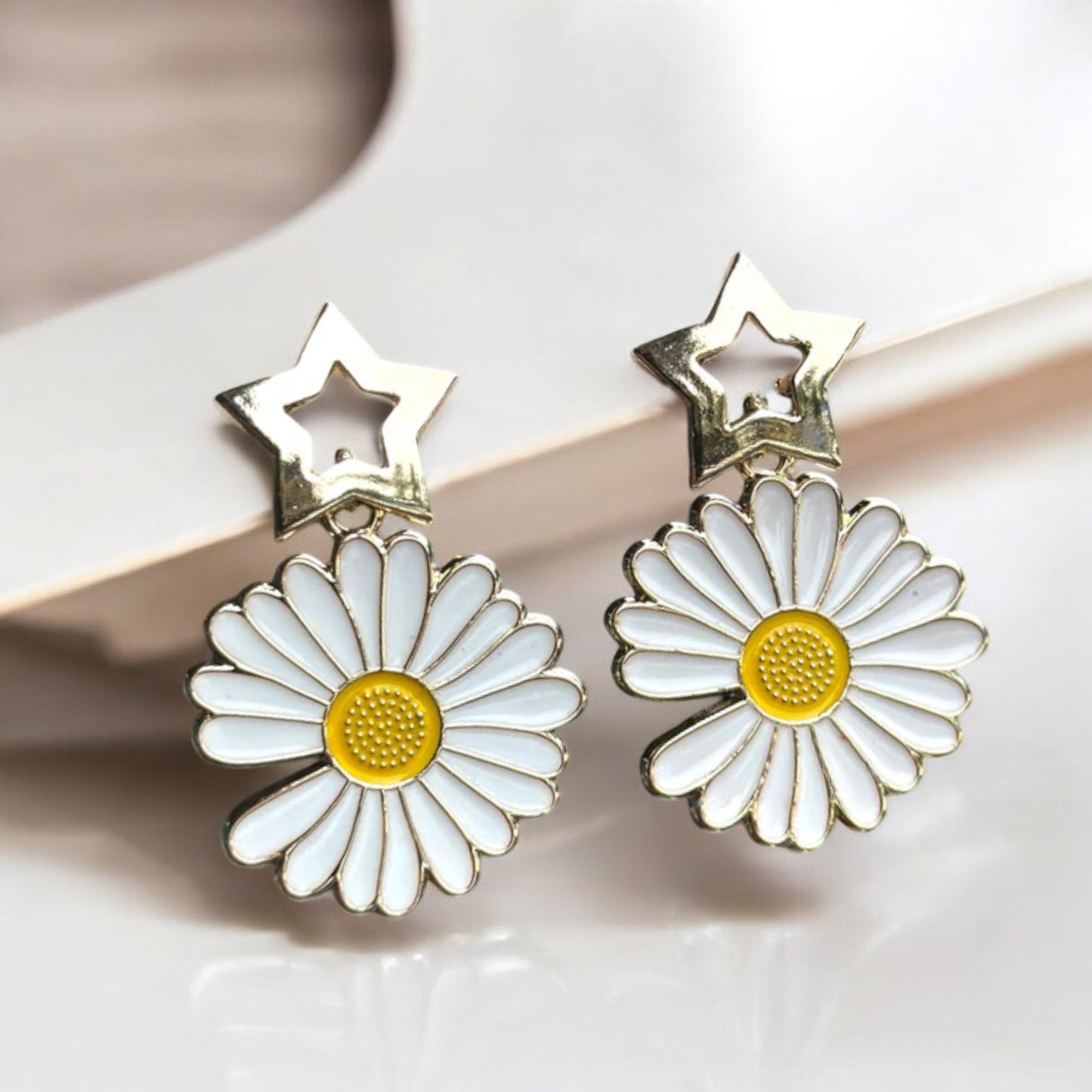 Daisy Flower earrings