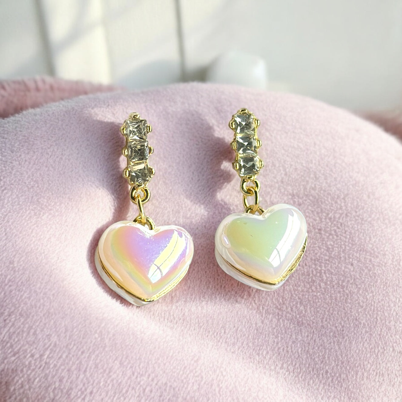 Aurora Pearl Heart earrings