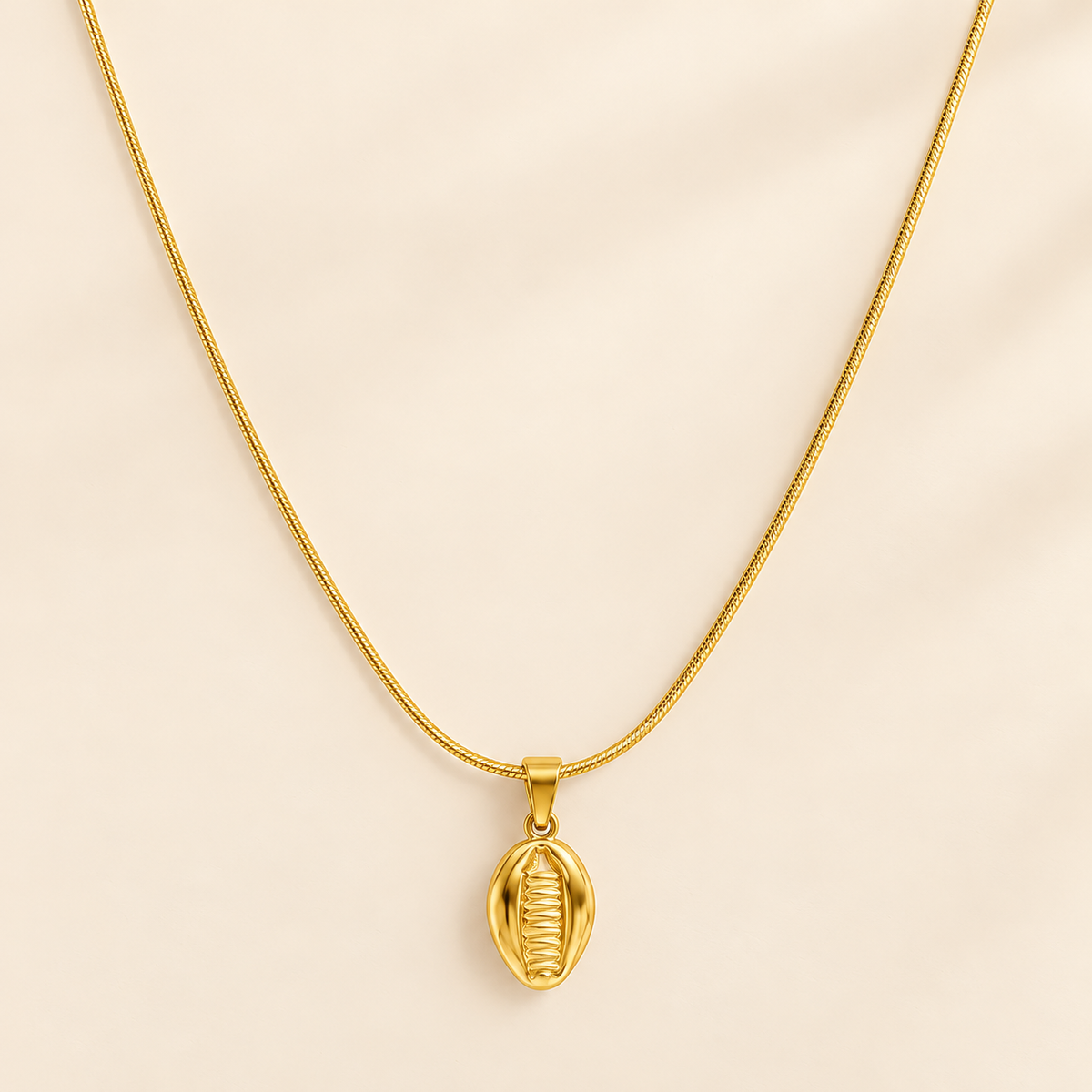 18K Gold Plated Elegant Cowrie Shell Pendant Necklace