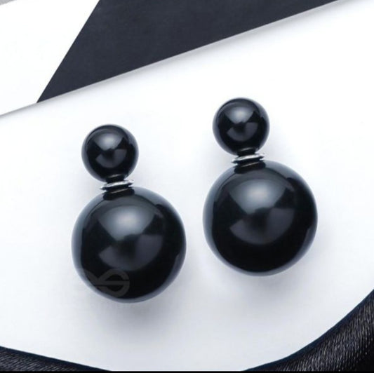 Black Pearl Stud Earrings