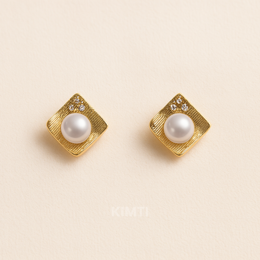 Chic Bow Dazzle Stud Earring