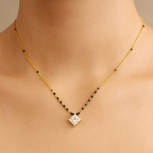 Noorika Diamond Mangalsutra