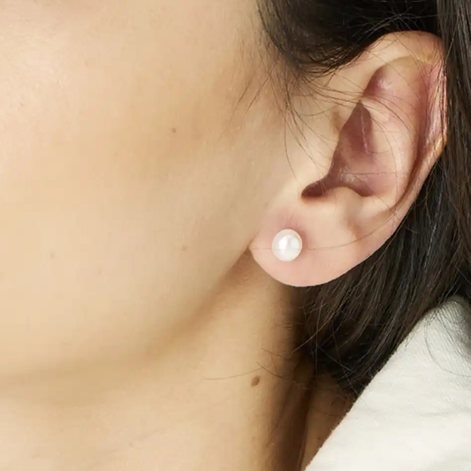 White Pearl Studs Earring