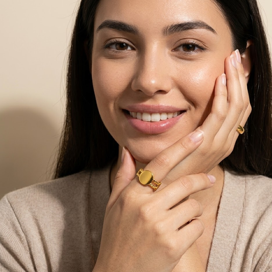 18K Golden Medallion Link Ring
