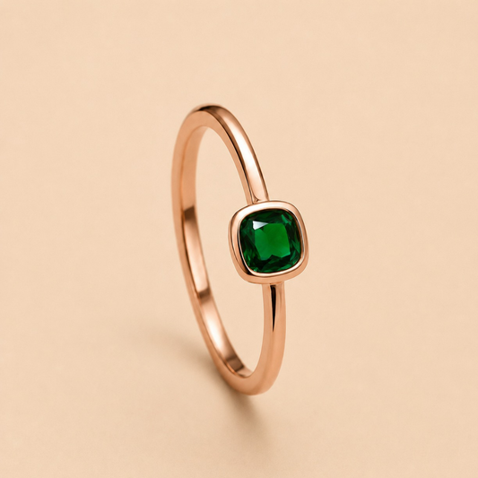 Royal Emerald Solitaire Ring