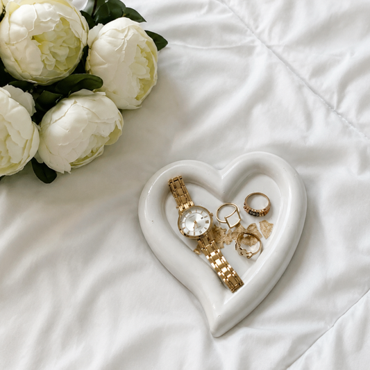 Minimalist White Heart Jewelry Organizer Tray