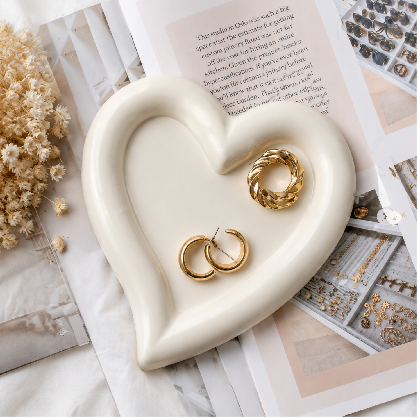 Minimalist White Heart Jewelry Organizer Tray