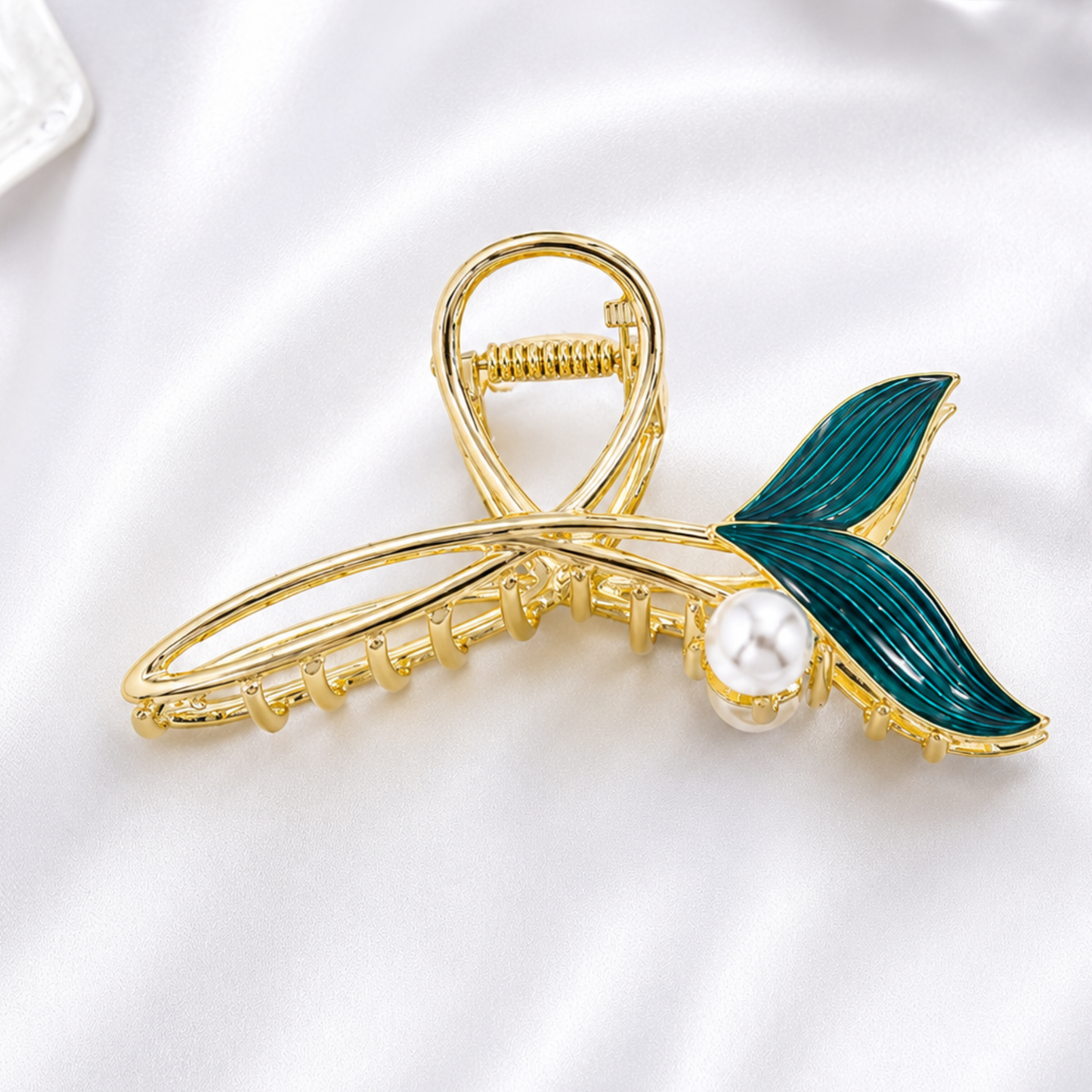 Pearl Leaf Hair Claw Clip
