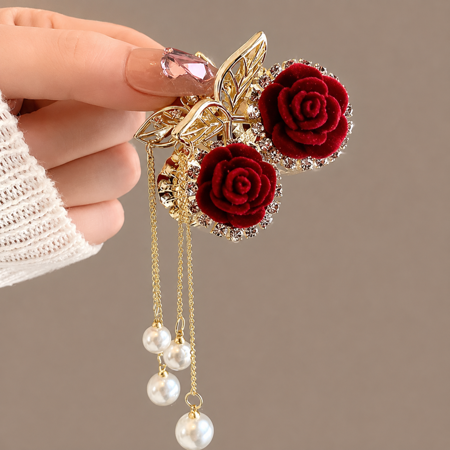 Ruby Rose Pearl Hair Claw Clip