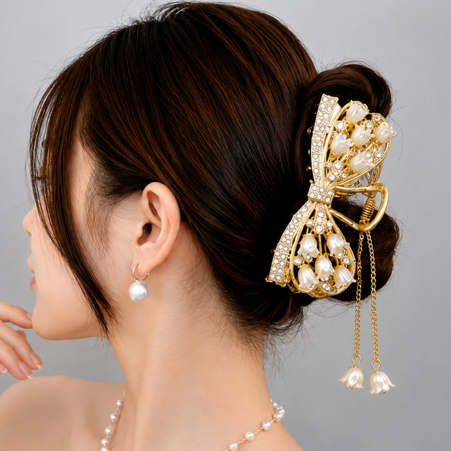 Pearl Blossom Hair Claw Clip