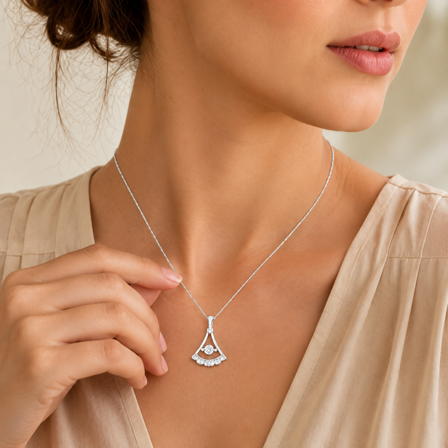 18k Silver  Grown Diamond Necklce