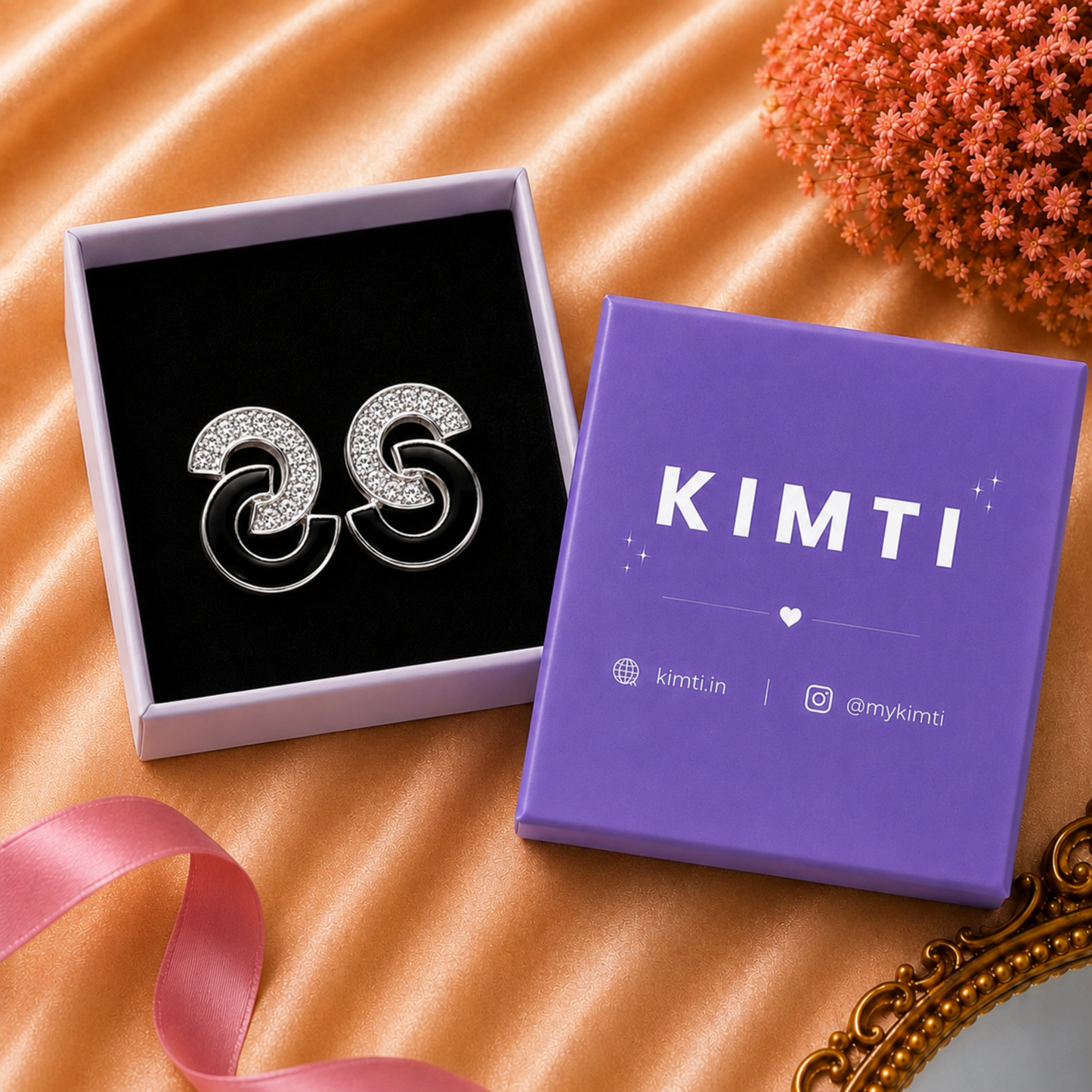 Luna Twist Black & Silver Studs Earring