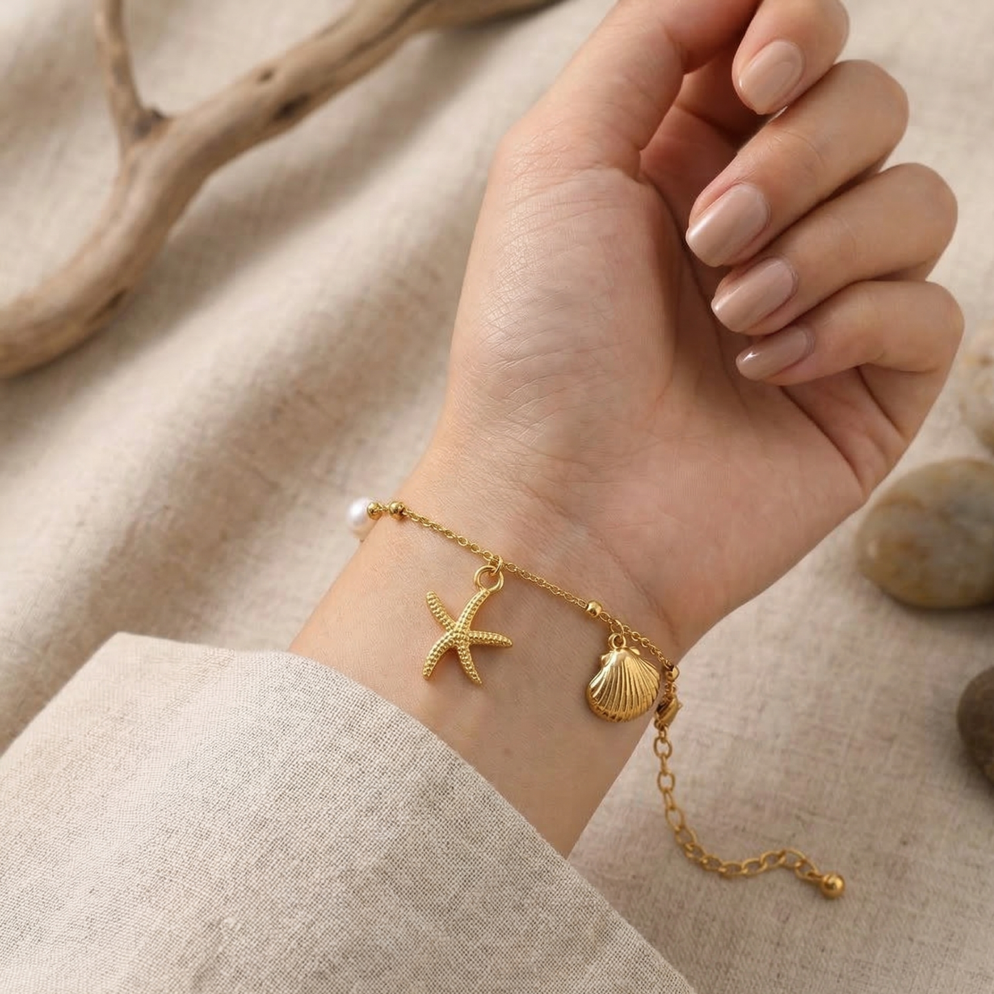 Sea Shell Charm Gold Bracelet