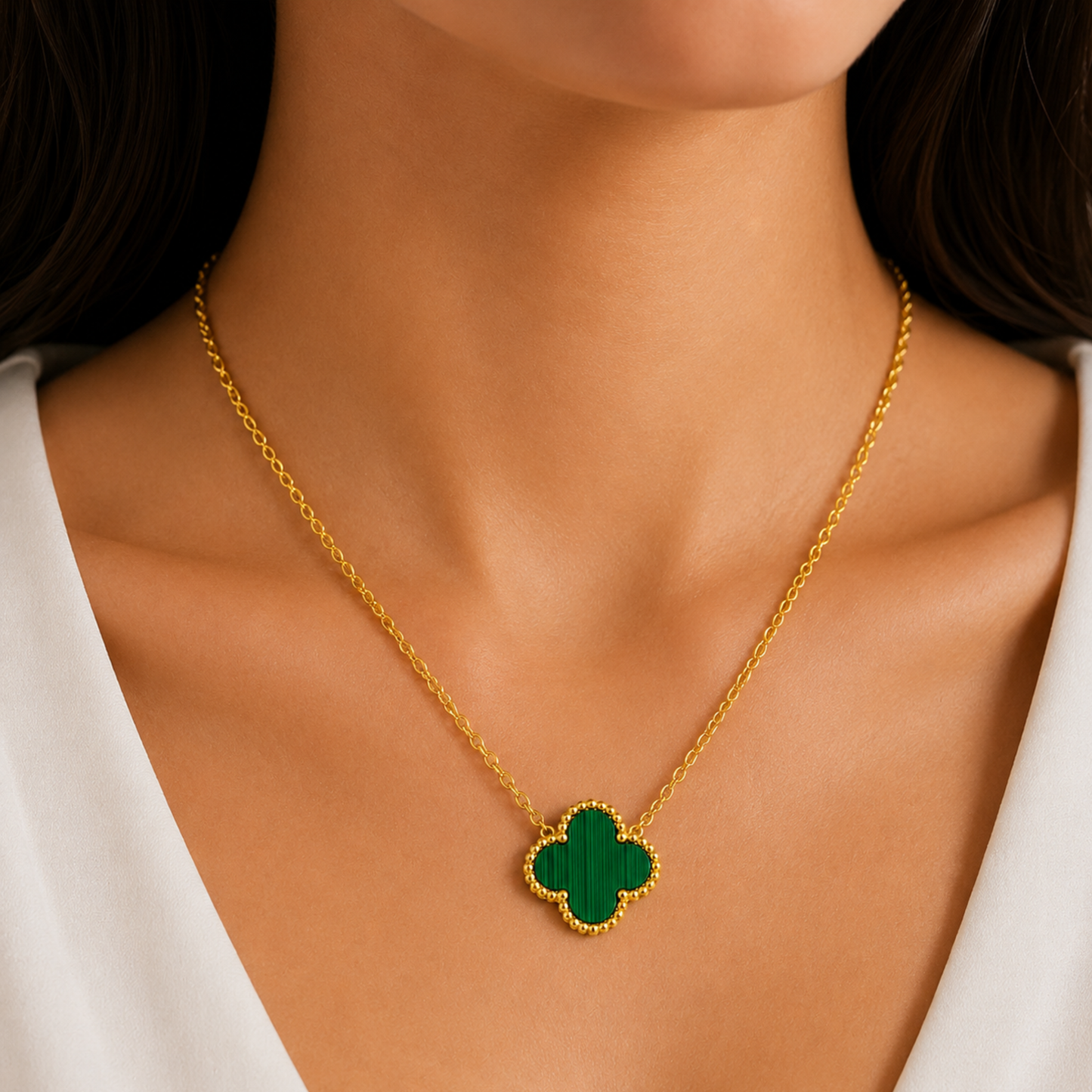 Green Pendant Clover  Necklace