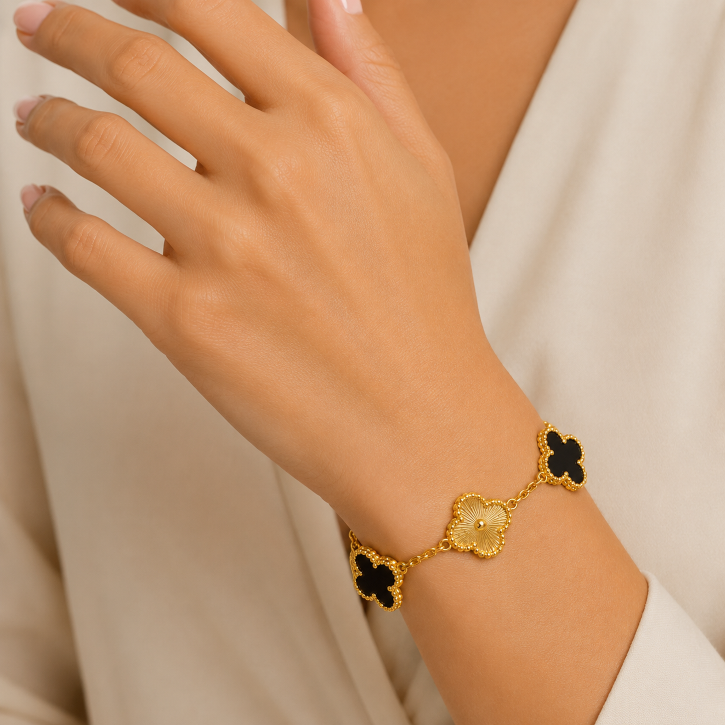 Midnight Clover Anti Tarnish Bracelet