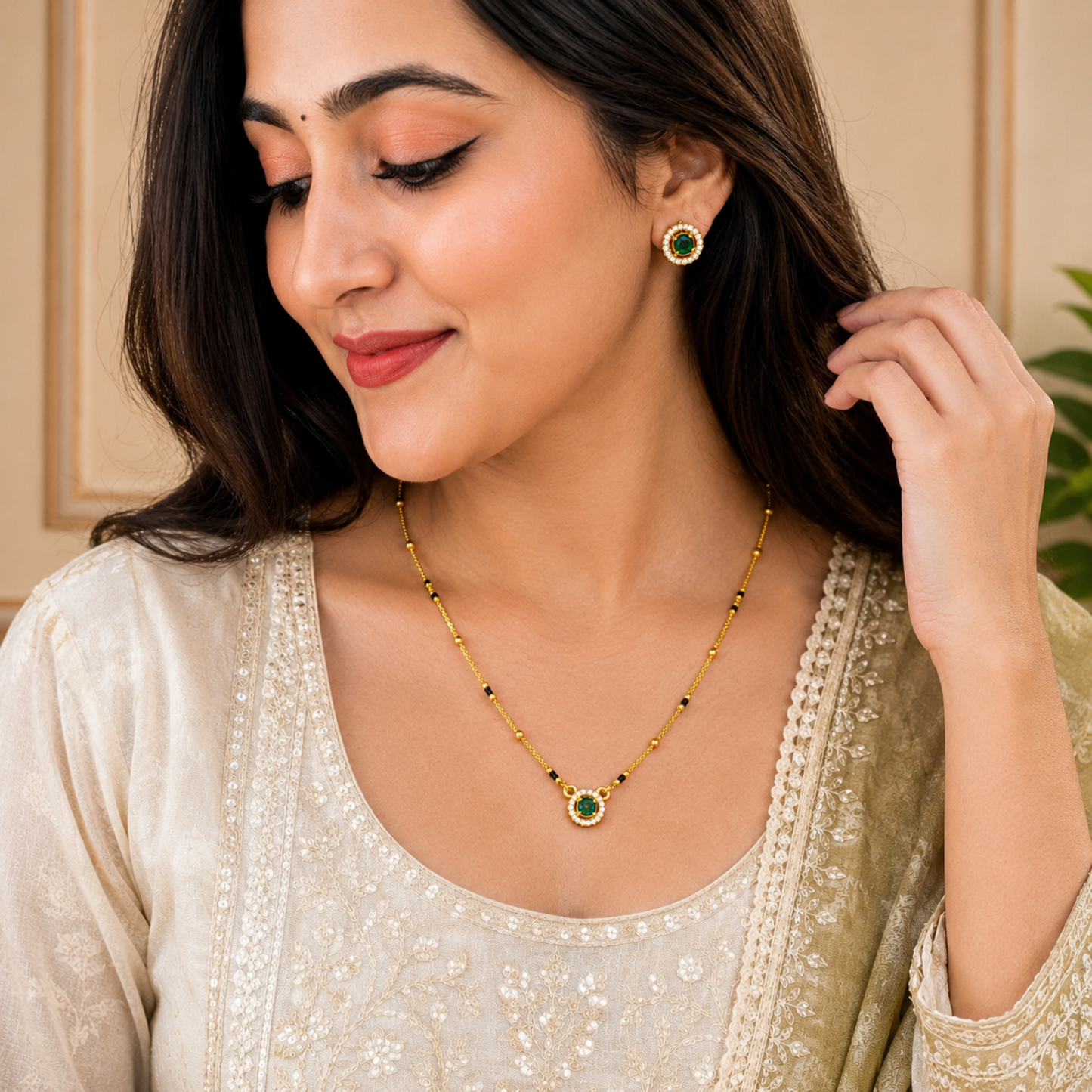 Aarna Emerald Charm Mangalsutra