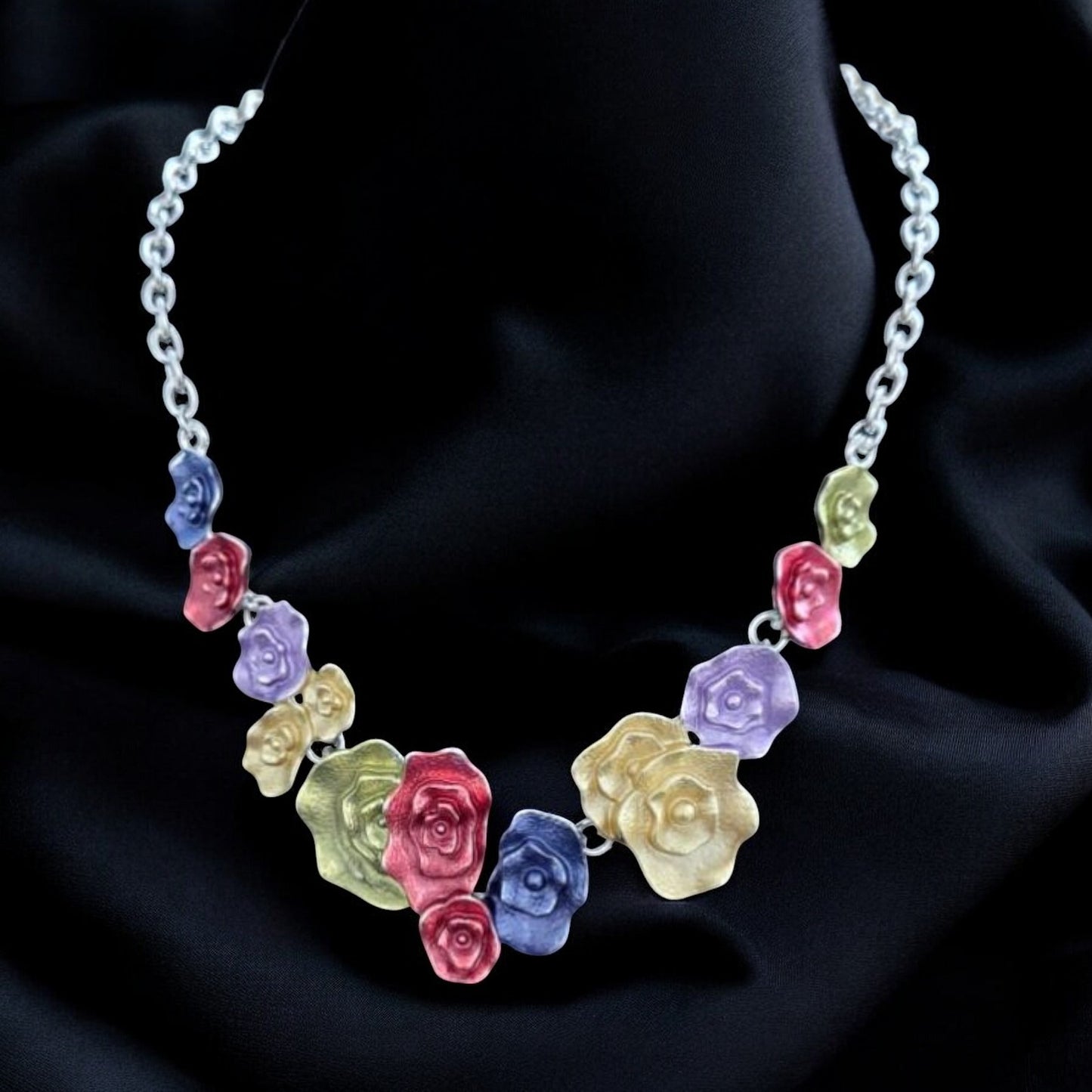 Multicolour Flower Shape Neckalce