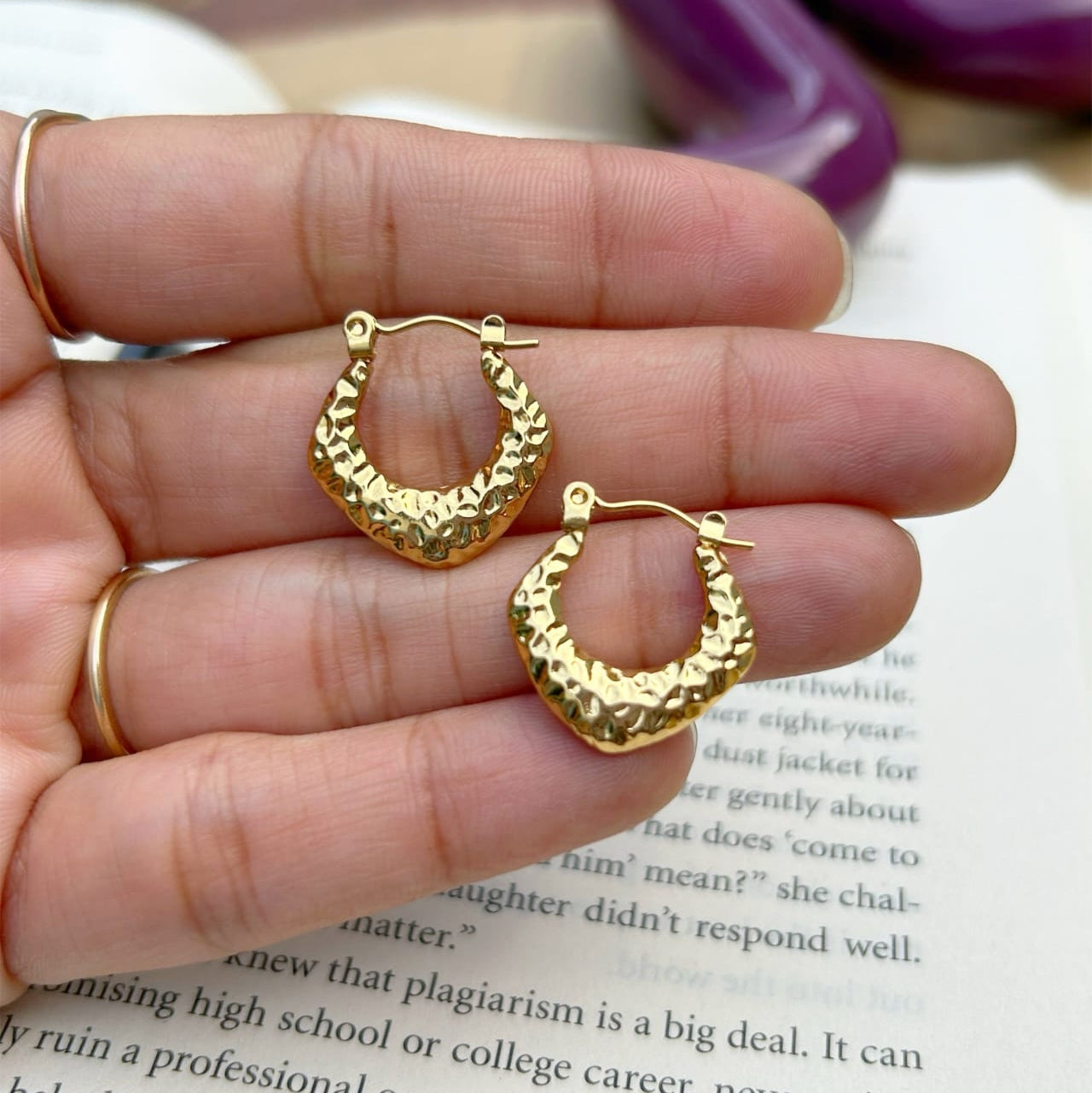 Anti Tarnish Cute Hoops Golden Earrings