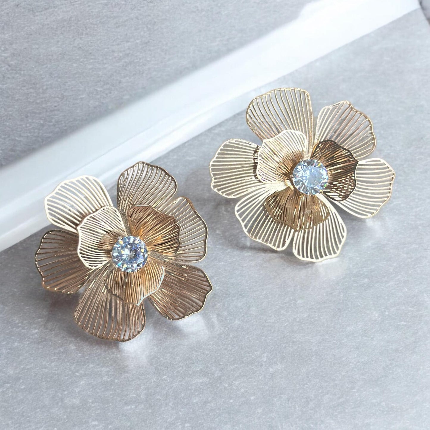 Gold Flower korean  Earreing