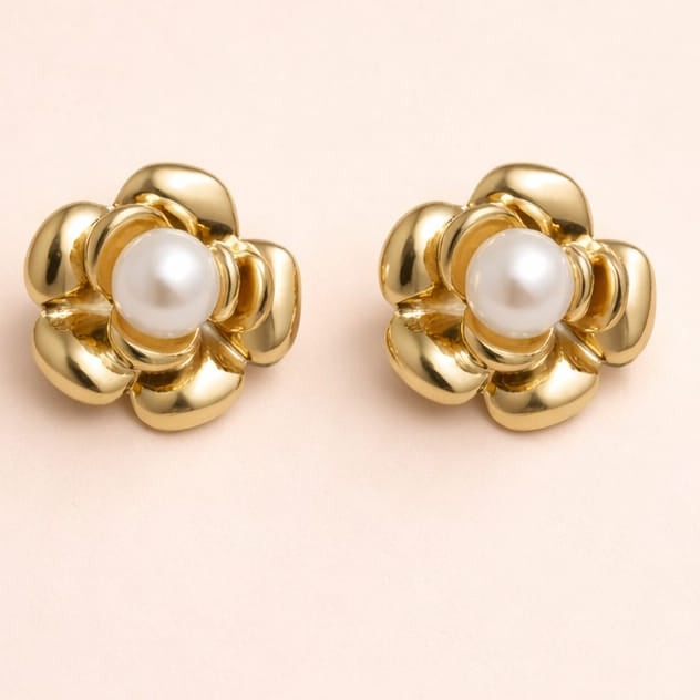 18k Gold Plated Pearl Flower Anti Tarnish Earring