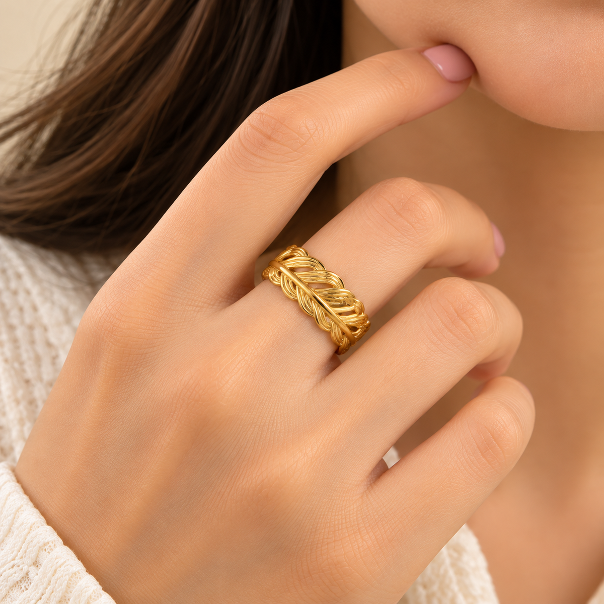 18k Gold Plated Leaf Patterned Finger Ring