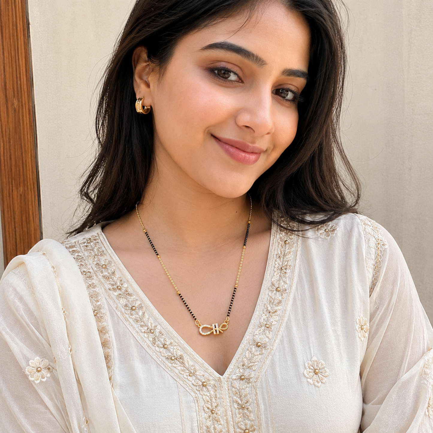 Zivara Eternal Knot Gold Mangalsutra