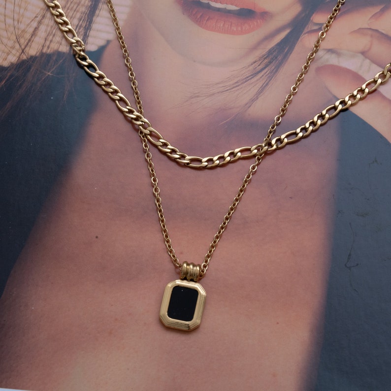 Gold Double Layered Black Square Pendant Necklace