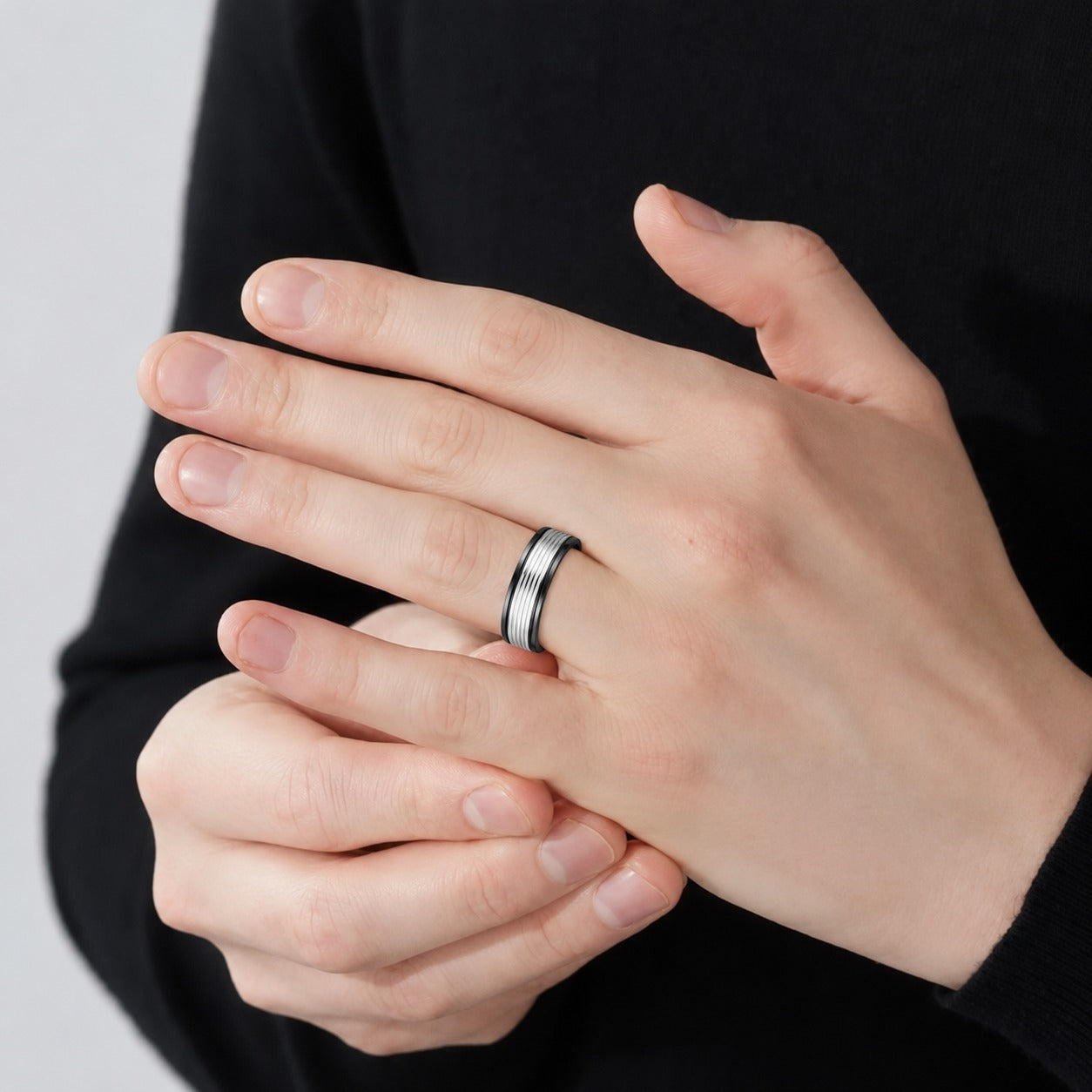 Men - Anti Tarnish Silver Shadow Line Band Ring