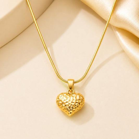 Elegant Dimpled Heart Pendant Necklace