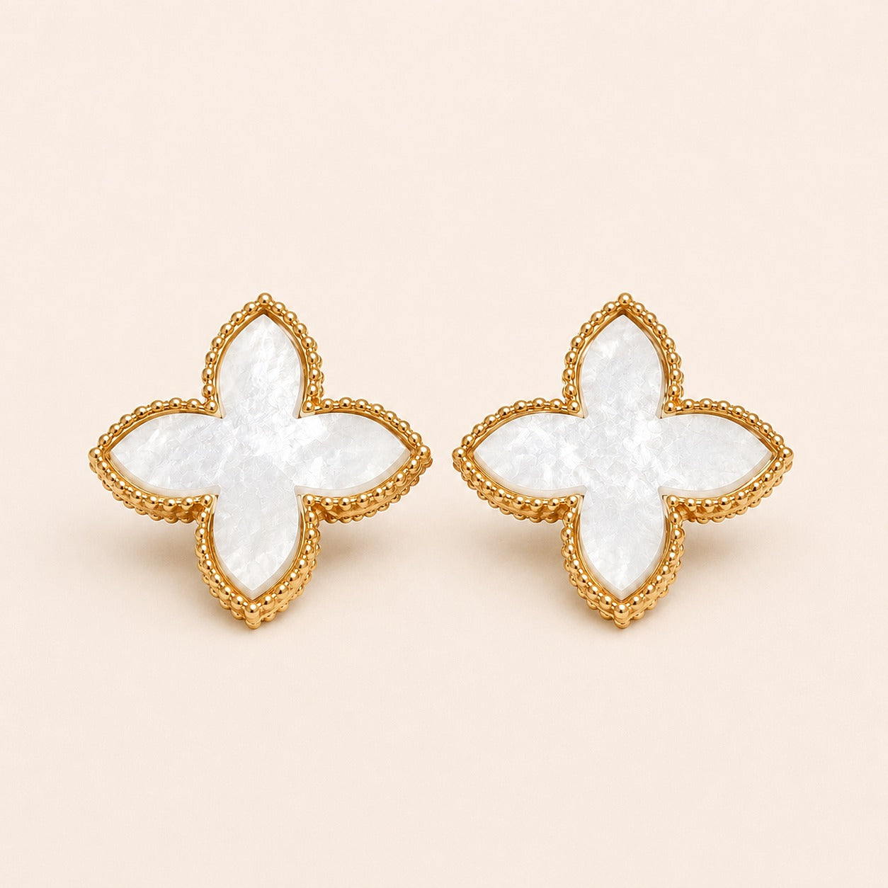 Royal Noir Clover Earrings