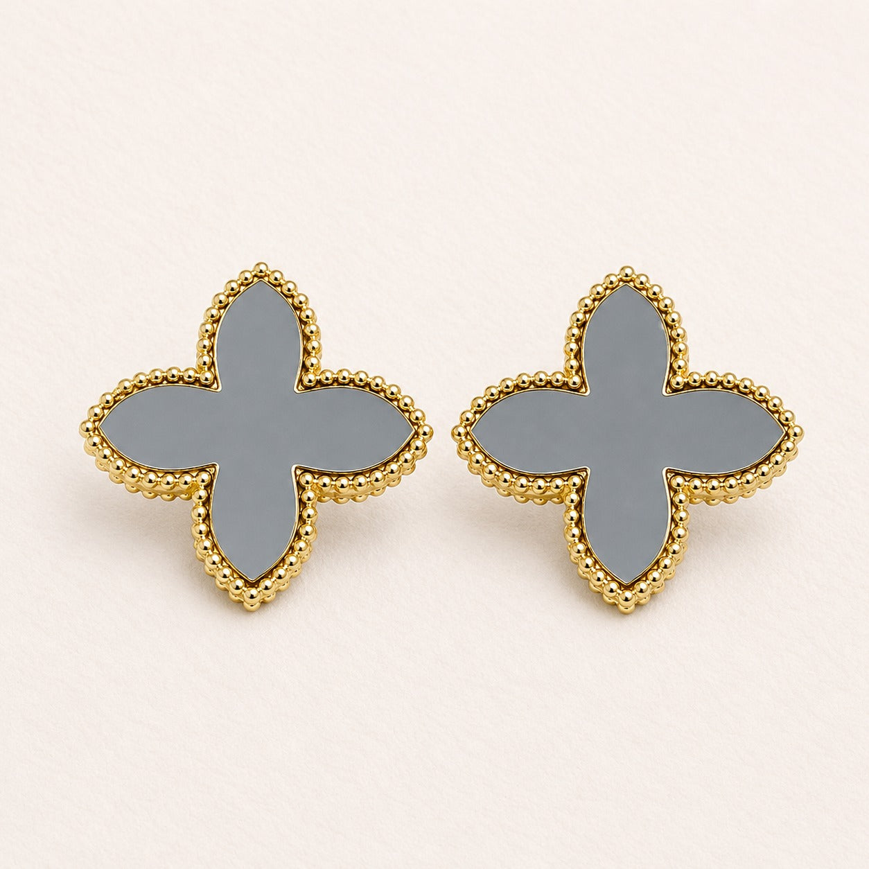 Royal Noir Clover Earrings