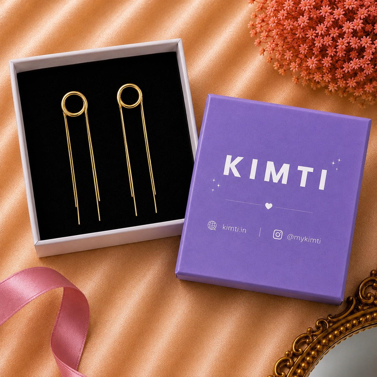 Golden Dainty Daisy Earring