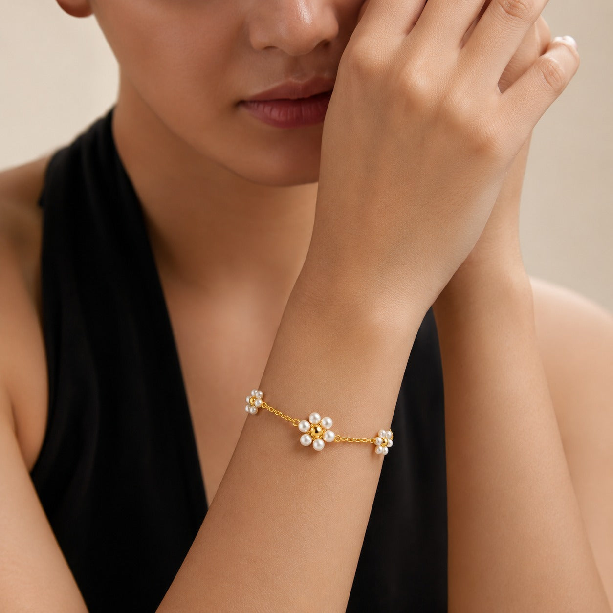Golden Daisy Pearl Charm Bracelet