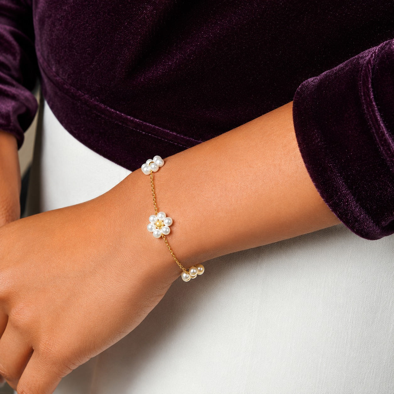 Golden Daisy Pearl Charm Bracelet