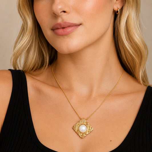 18k Gold Plated Royal Pearl Square Pendant Necklace
