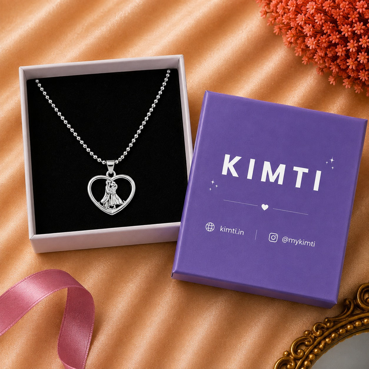 Unisex Romantic Couple Heart Hug Pendant Necklace