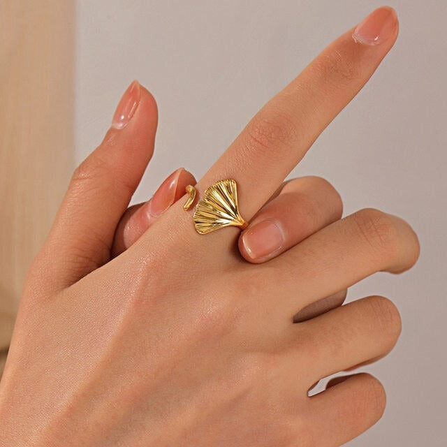 18K Gold Plated Fan Leaf Ring
